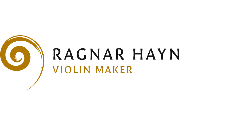 Ragnar Hayn Logo englisch